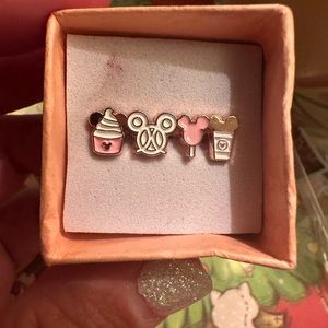 Disney treats tech watch band charm